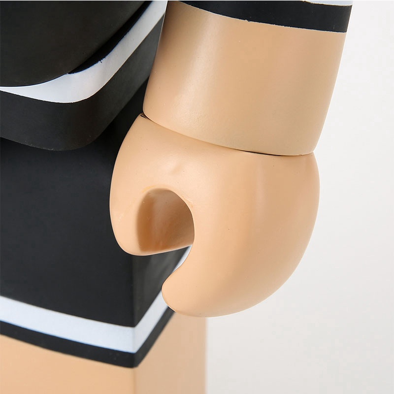 Mô Hình Nhân Vật Bearbrick 400% Kèm Kính Mát Thời Trang