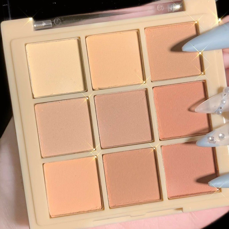 Bảng 9 ô phấn mắt mini eye color palette và phong cách Smoky makeup | BigBuy360 - bigbuy360.vn