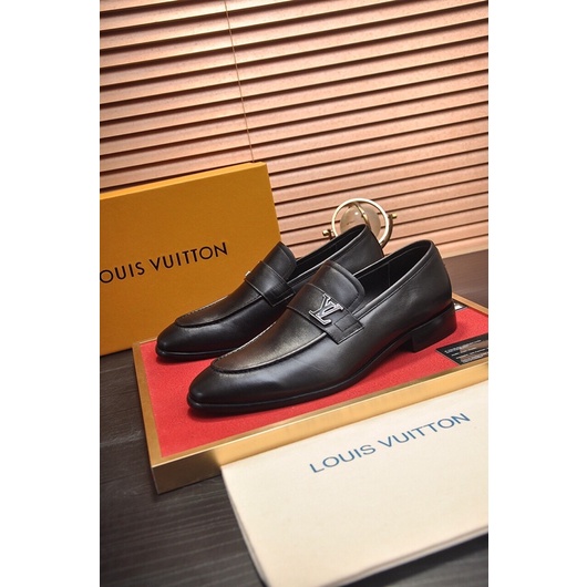 Giày tây lười công sở cho nam mũi bo tròn da nhập khẩu logo thương hiệu Louis Vuitton LV cao cấp