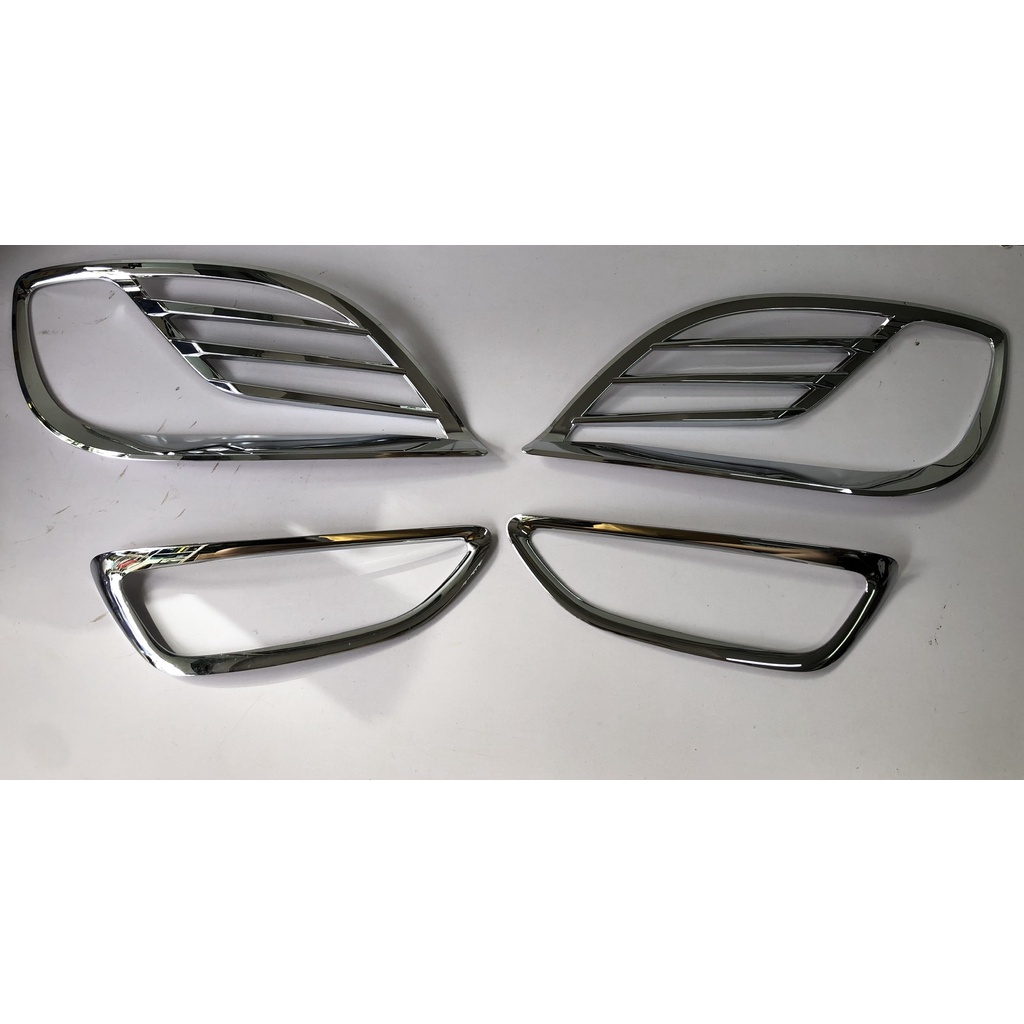 Ốp viền đèn gầm mạ crom trước và sau trang trí xe Hyundai Accent hatchback 5 cửa đời 2011-2014 nhập khẩu Hàn Quốc