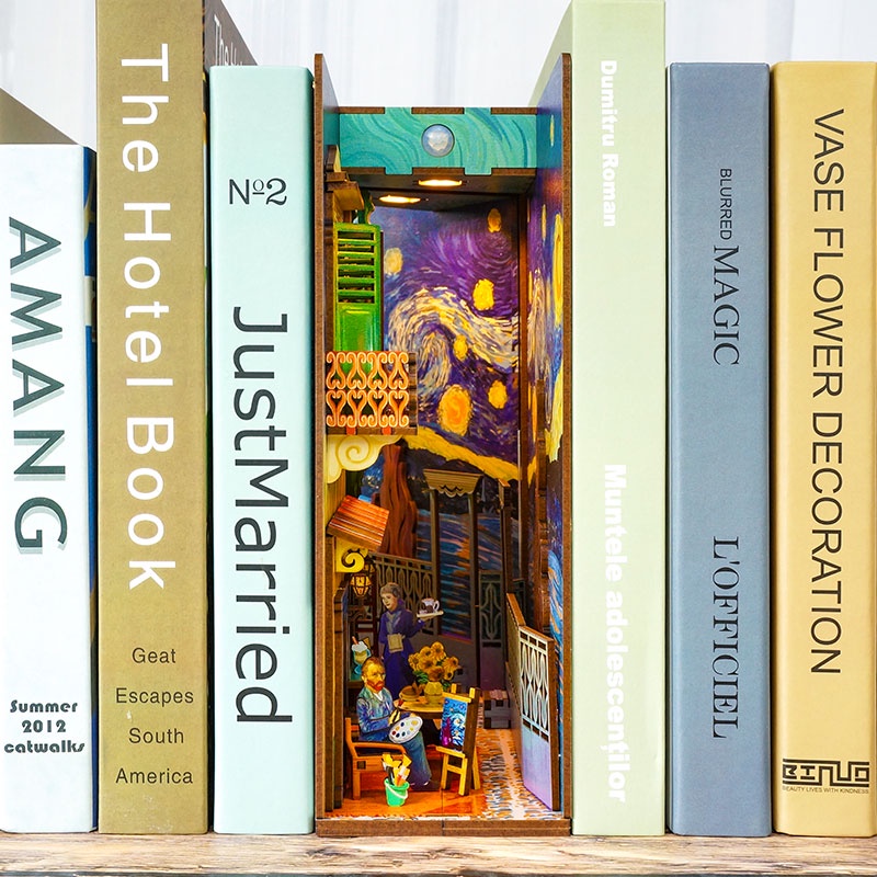 Mô hình BOOK NOOK. Tặng MICA CHE BỤI, KEO DÁN PIN, Có đèn led. Nhà búp bê gỗ DIY Trang Trí Kệ sách. Quà tặng ý Nghĩa