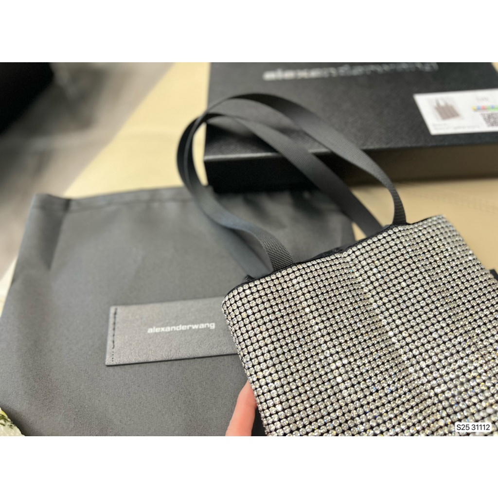 Túi tote nữ thời trang cao cấp Alexander Wang AW kiểu dáng độc đáo, họa tiết đính đá ấn tượng