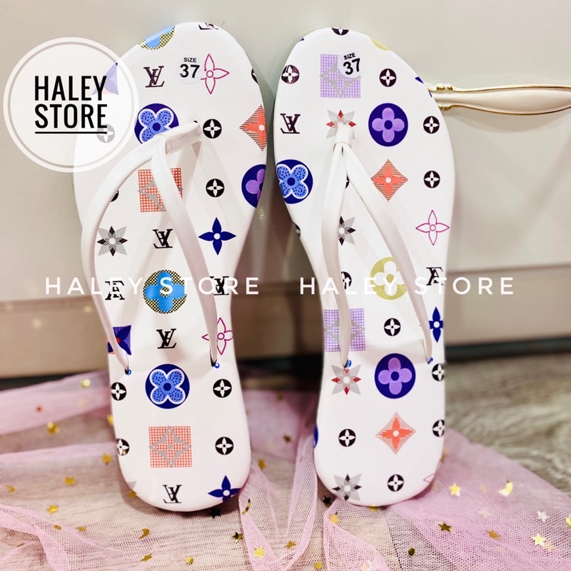 Dép nữ đế bệt kẹp dây xỏ ngón hoạ tiết L/V xinh yêu hottrend mùa hè 2021 HALEY STORE