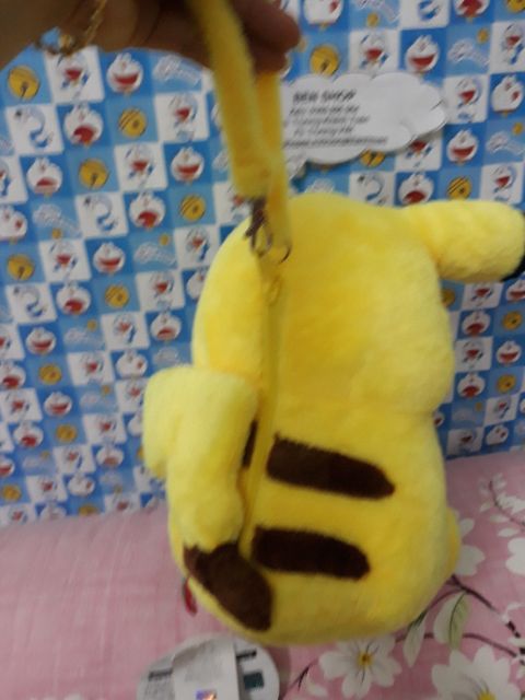 Túi gấu bông Pikachu cực xinh, mới 99%, đựng đc 2 hộp sữa💟💟💟