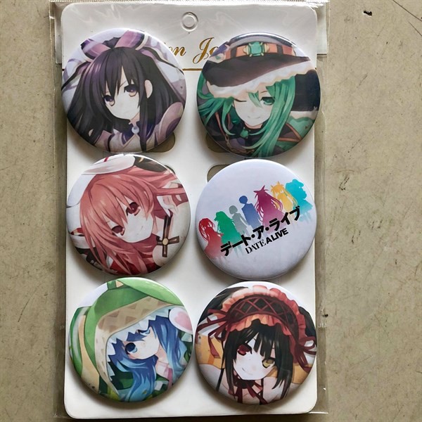 Set 6 cái huy hiệu Anime Date A Live dùng để cài áo, cặp , balo, túi