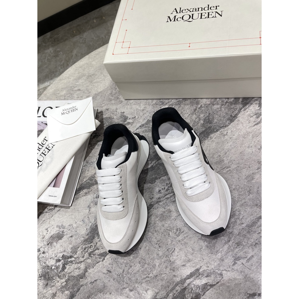Giày thể thao thời trang nữ cao cấp 𝗔𝗹𝗲𝘅𝗮𝗻𝗱𝗲𝗿 𝗠𝗖𝗾𝘂𝗲𝗲𝗻 sành điệu, năng động