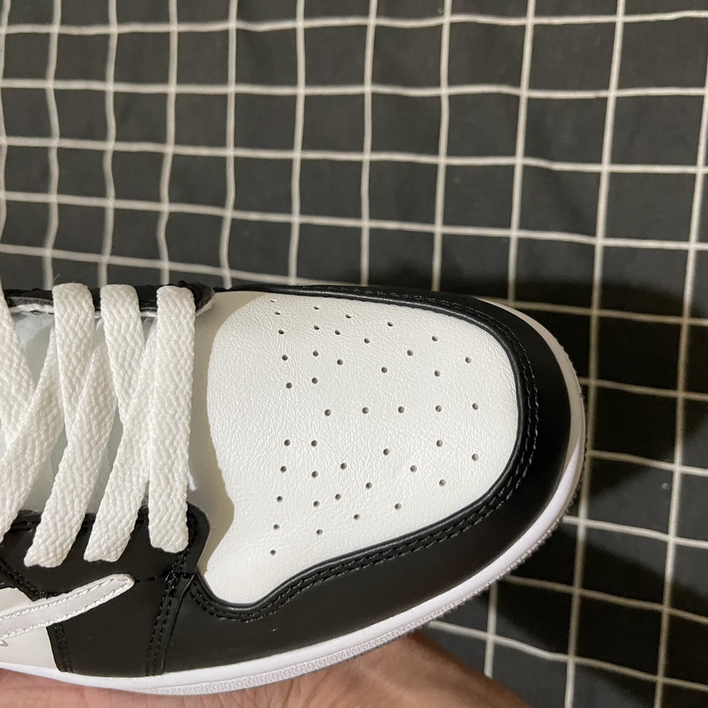 Giày thể thao Jordan Travis scott trắng đen cao cấp