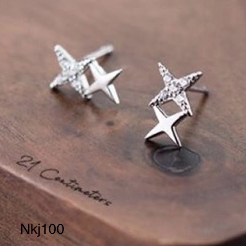 LẺ 1 CHIẾC NỤ TAI BẠC NỮ NHỎ XINH NHƯ HÌNH NGÔI SAO LẤP LÁNH