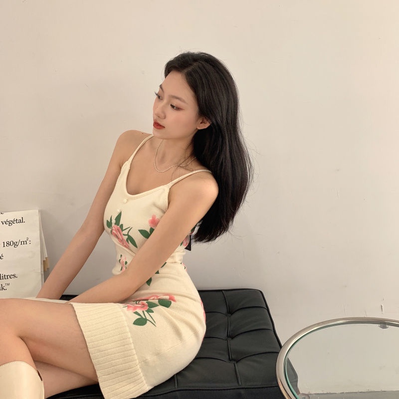 Đầm dệt kim hai dây in hoa phong cách mùa xuân mới cho nữ