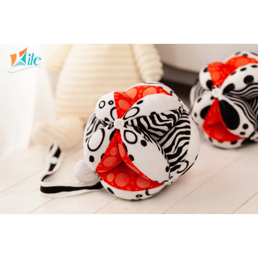 Đồ chơi cho bé sơ sinh – Bóng múi Montessori luyện chân cho bé 3 tháng tuổi treo kệ chữ A, treo nôi - Bóng giác quan - M