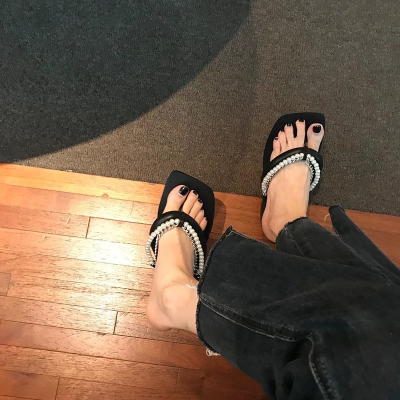 ✨💕Dép quai kẹp thiết kế kèm xích phụ kiện