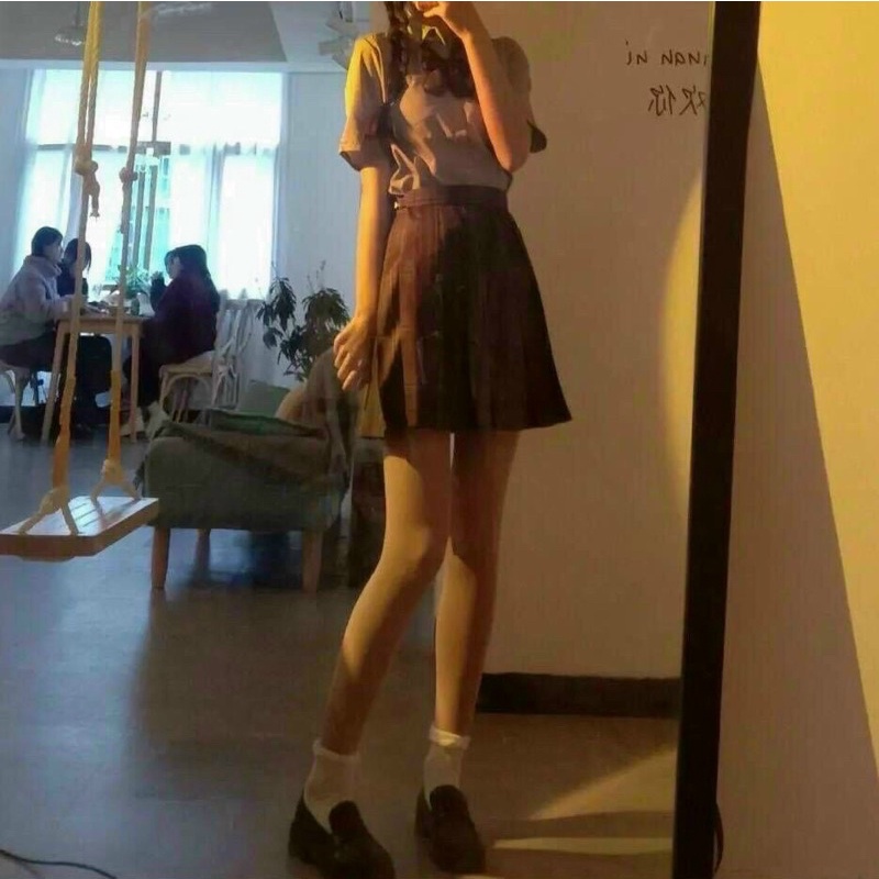 Chân váy xếp ly nâu hottreen