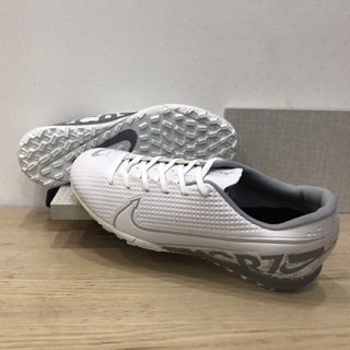 Giày bóng đá Cr7 trắng bạc TF