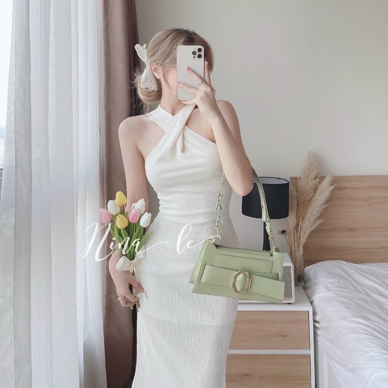 Đầm body cổ yếm xanh trắng