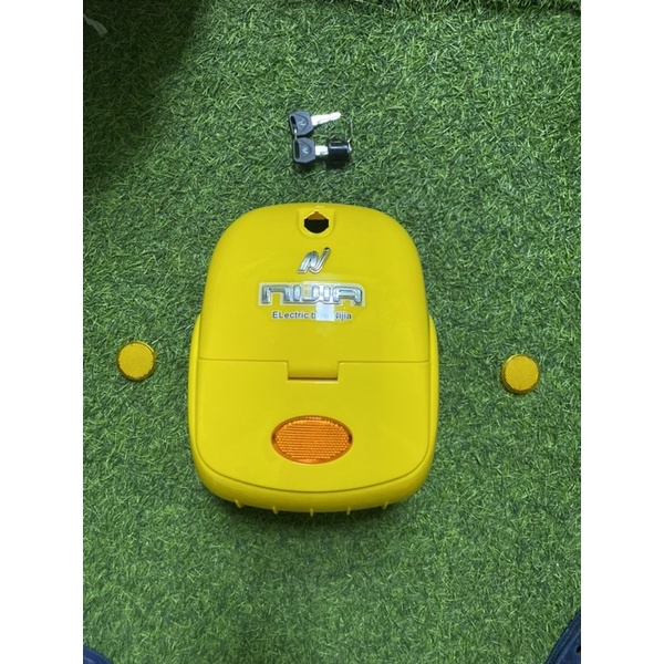 Bộ cốp trước xe điện Ninja màu vàng