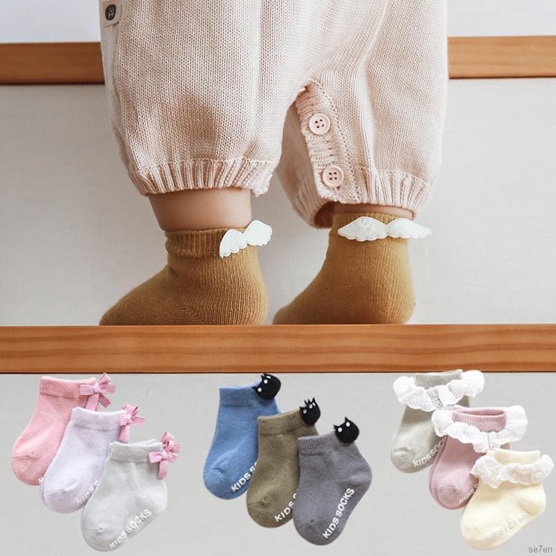 Bộ 3 đôi với cotton chống trượt dễ thương cho bé