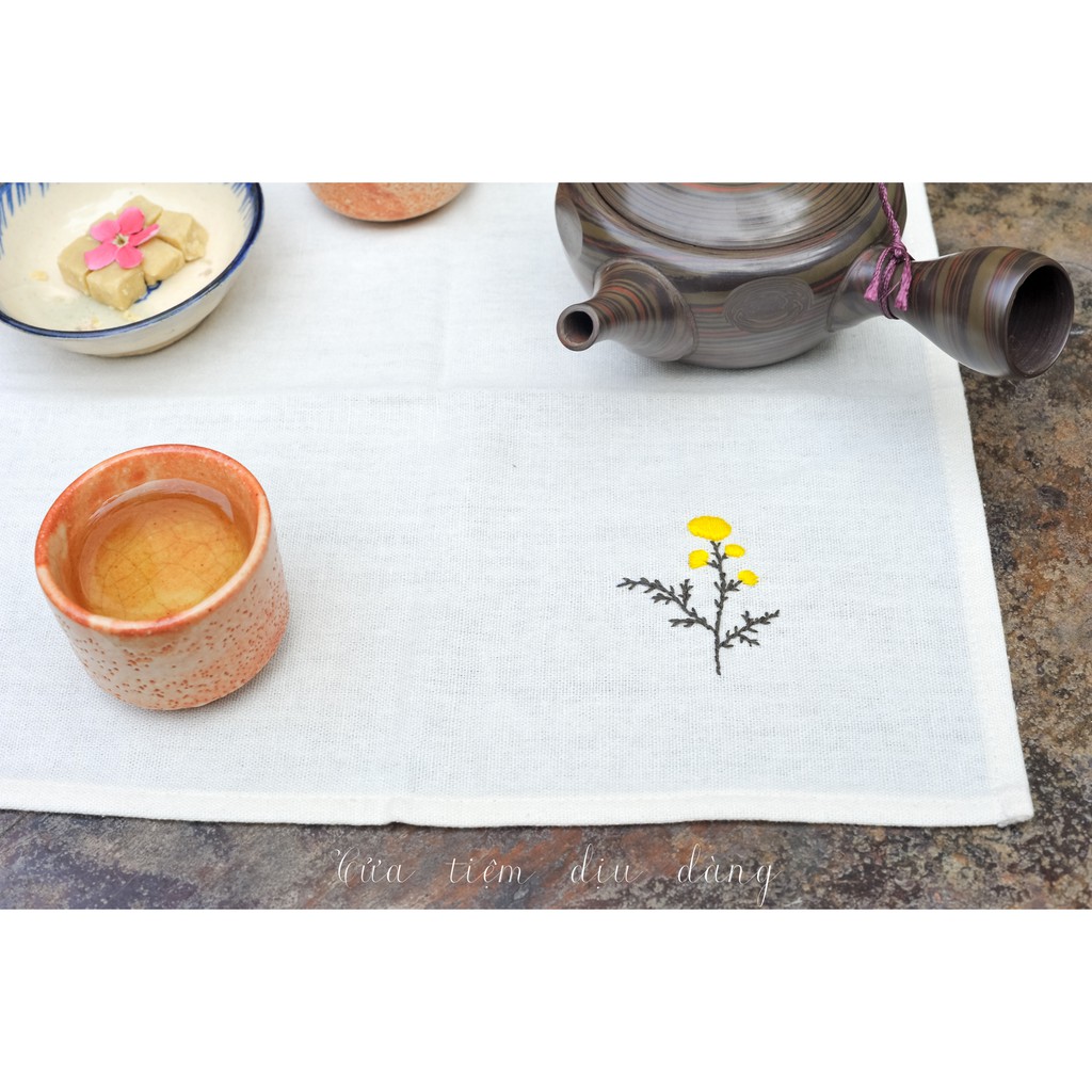 Khăn tay (Khăn mùi xoa) vải linen thêu thủ công - mẫu Mimosa