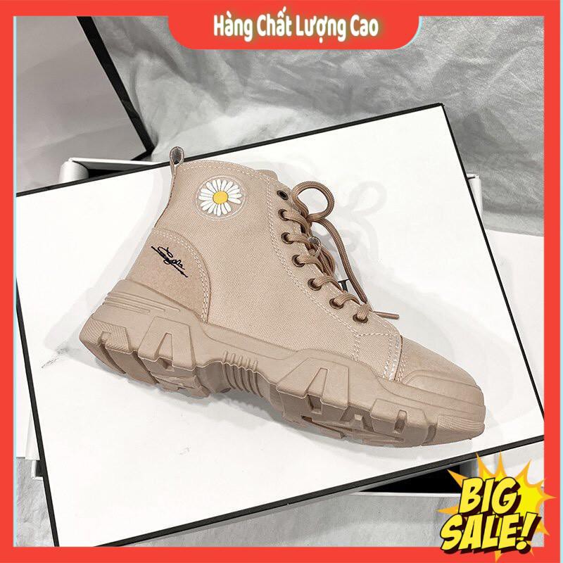 Boot nữ Cổ Cao Chất Vải huy hiệu hoa cúc tròn | BigBuy360 - bigbuy360.vn