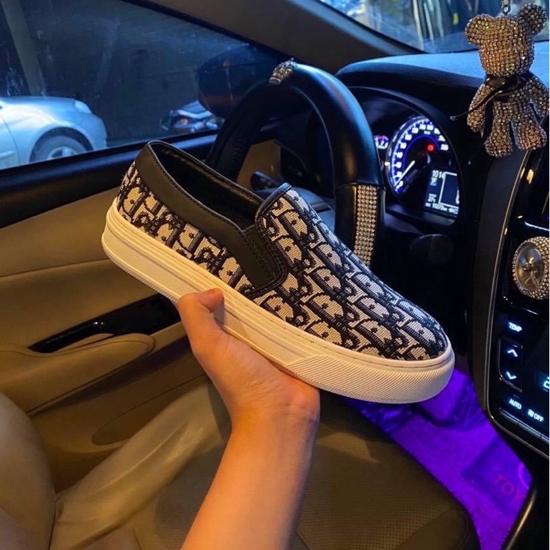💥CHUẨN 1:1💥Giày slipon Đi Ô vân hoa đế đúc_Giày lười Di Ô vải bò lót da, emm thoáng Fullbox New