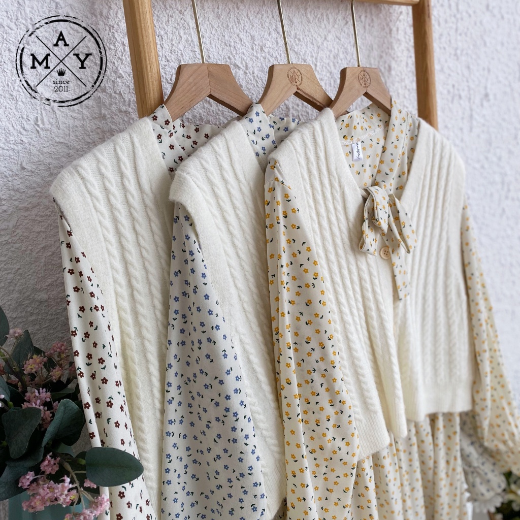 Set Váy Hoa Nhí Kèm Áo Gile Len MAY.SINCE2011 Thiết Kế Dáng Suông Chất Liệu Vải Thoáng Mát An Toàn Cho Da MAN01-0083 | BigBuy360 - bigbuy360.vn