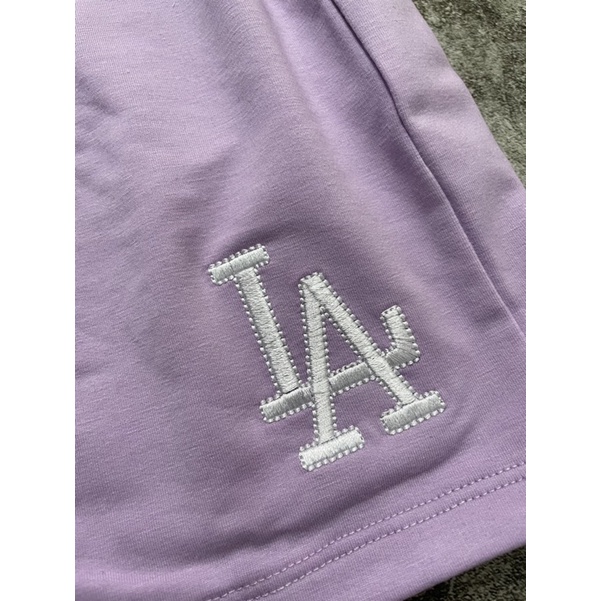 Quần Short Nữ Thêu Logo Trắng/Đen/Xanh/Tím/Hồng/Cam