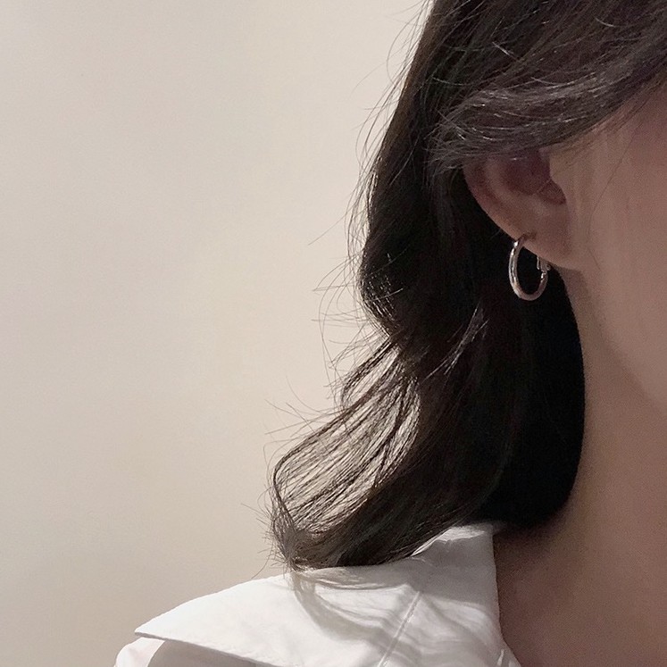 Bông tai tròn bằng kim loại thép titan bóng trơn phong cách Hàn Quốc chất lượng cao thời trang tối giản cổ điển cho nữ