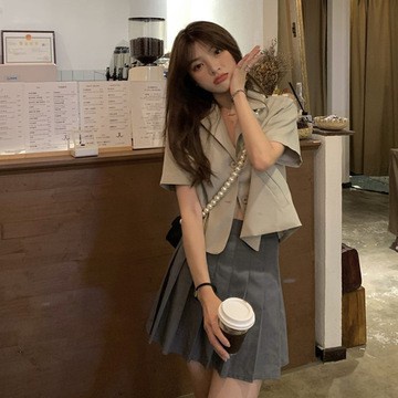 Áo khoác kiểu vest dáng ngắn tay ngắn thiết kế mới thời trang mùa hè cho nữ