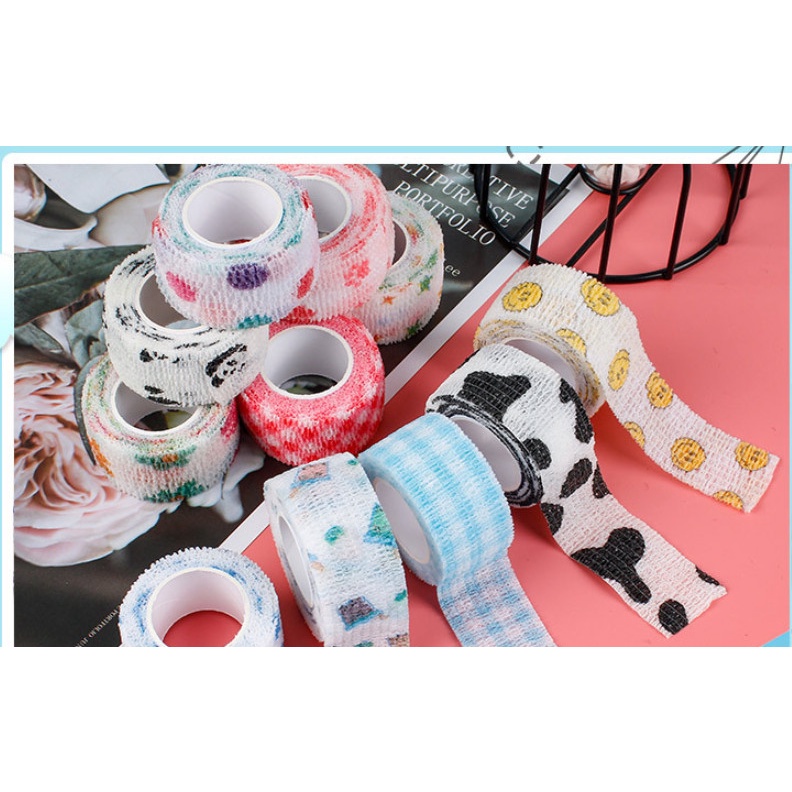 (Bản 2.5cm*dài 4.5m) 1 CUỘN NGẪU NHIÊN BĂNG DÍNH QUẤN TAY NHIỀU HỌA TIẾT DỄ THƯƠNG - QUẤN LÀ DÍNH - BĂNG DÍNH BẢO VỆ TAY