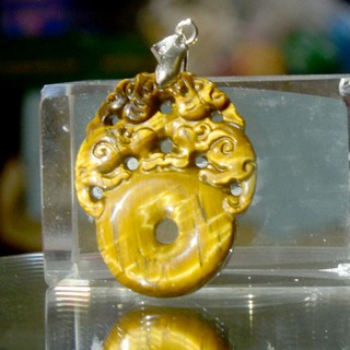 Mặt dây chuyền hai tỳ hưu đứng trên ngọc bội-Tặng dây chuyên inox