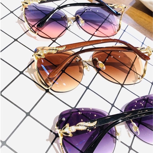 Mắt Kính Hồ Ly Thời Trang - Kèm Hộp | BigBuy360 - bigbuy360.vn