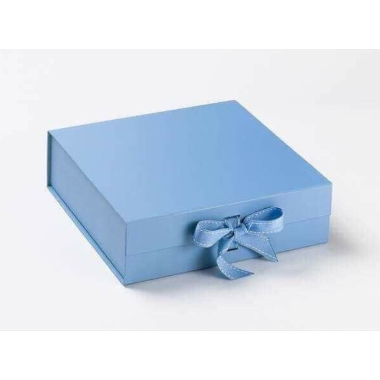 In hộp cứng  theo yêu cầu giá rẻ nhiều ưu đãi