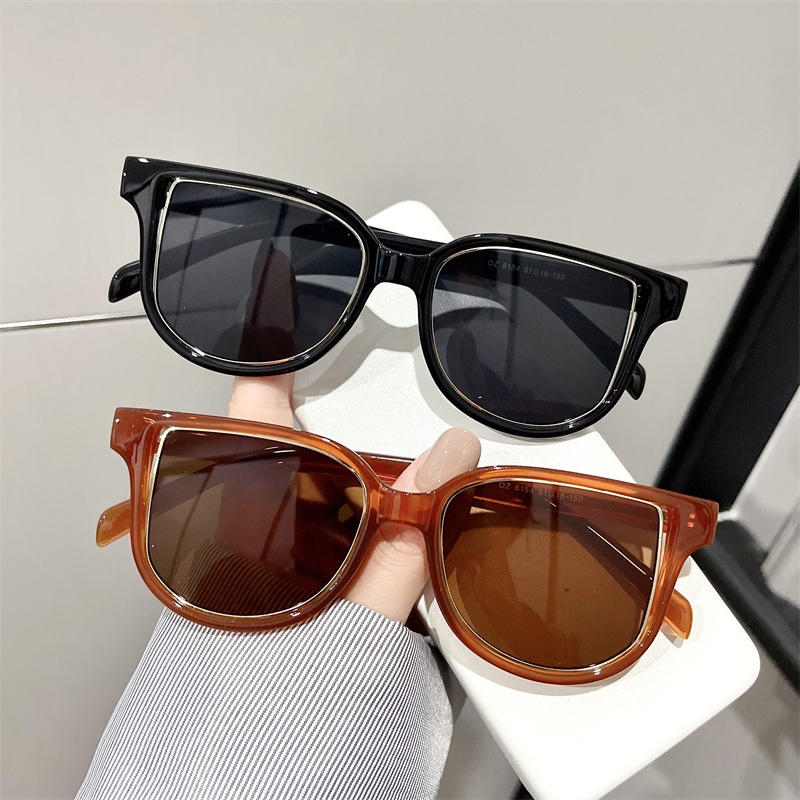 Kính Mát Gọng Vuông Phong Cách Retro Thời Trang