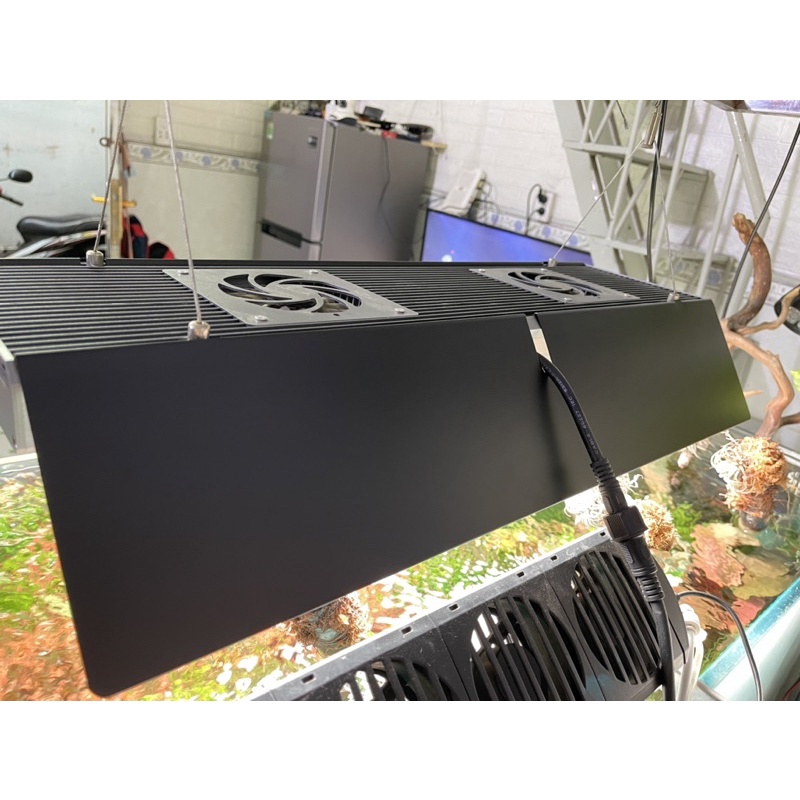 SHADE HT  ĐÈN CHẾ DÙNG MÁNG AQ32 CHẤT LIỆU INOX 430