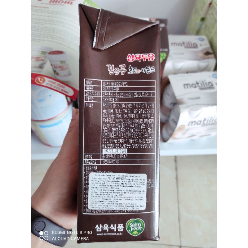 (Date T12/2021) Sữa óc chó hạnh nhân đậu đen Hàn Quốc chai 950ml