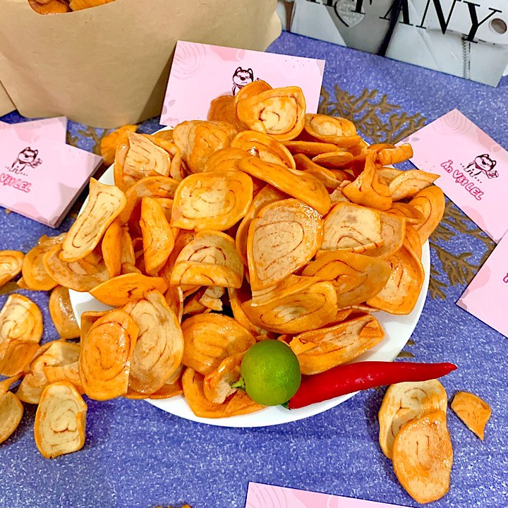 100G Bánh Quẩy Tai Heo Sốt Mắm Vị Ớt Cay Thơm Ngon Giòn Tan - B0m B0m