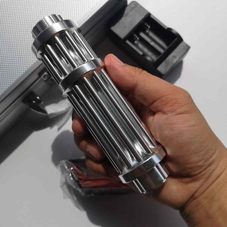 Đèn Laze đi biển 810 tia xanh dương