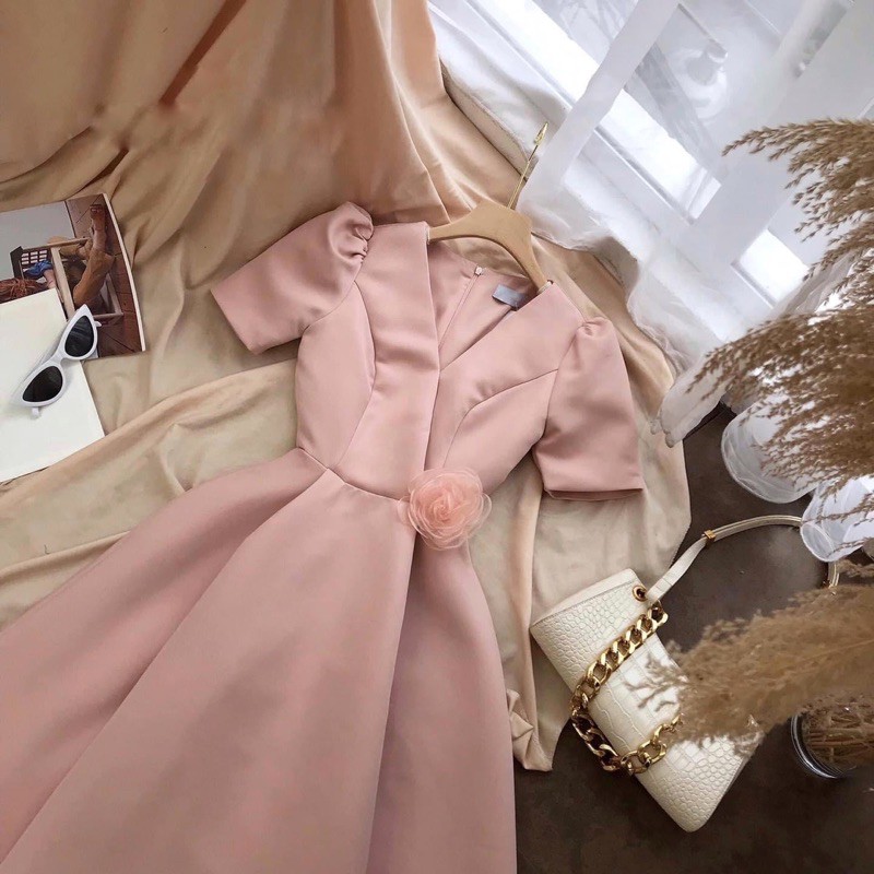 [Mã WASTUP9 giảm 10% tối đa 30K đơn 150K] Đầm dự tiệc tay bồng cổ V cài hoa | BigBuy360 - bigbuy360.vn