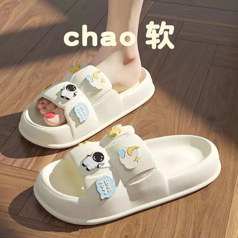 Dép bánh mì nữ Chao gắn sticker PHI HÀNH GIA, Dép quai ngang nữ đế bánh mì dễ thương kèm sticker xinh xắn