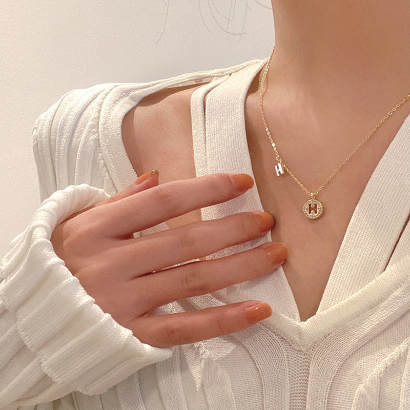 vòng cổ Mặt Chữ H Thiết Kế Đơn Giản Sang Trọng