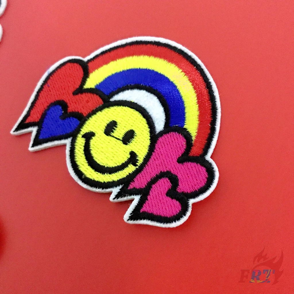 ☸ Nhãn Hiệu Thời Trang - Miếng Dán Ủi Hình Mặt Cười Thế Giới ☸ 1 Sticker Ủi Thêu Hình Hoa Hướng Dương/Mặt Trời/Trái Tim