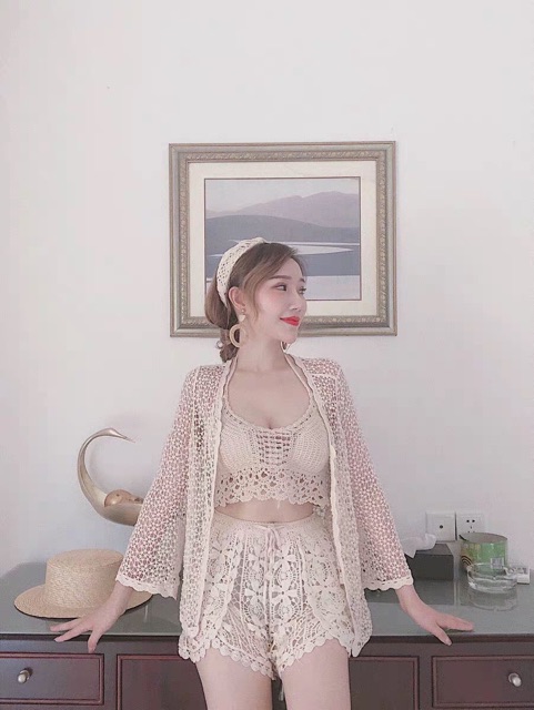 Khoác ren lưới đi biển 2 loại tay loe và tay suông