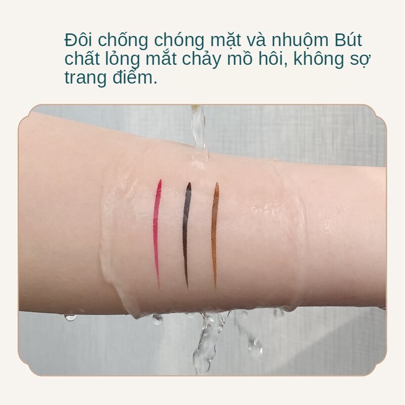 Bút kẻ mắt chống thấm nước và mồ hôi phù hợp cho người mới bắt đầu