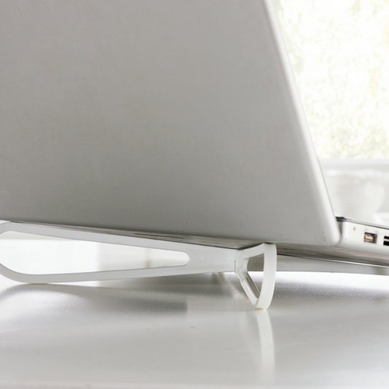 Giá đỡ laptop bằng nhựa thiết kế nhỏ gọn tiện lợi