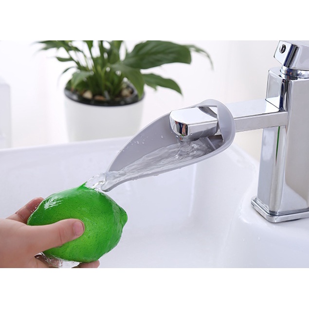 Dụng Cụ Nối Dài Vòi Nước Rửa Tay Dễ Thương Cho Bé