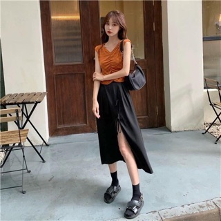 Chân váy midi xẻ dây nơ điệu đà