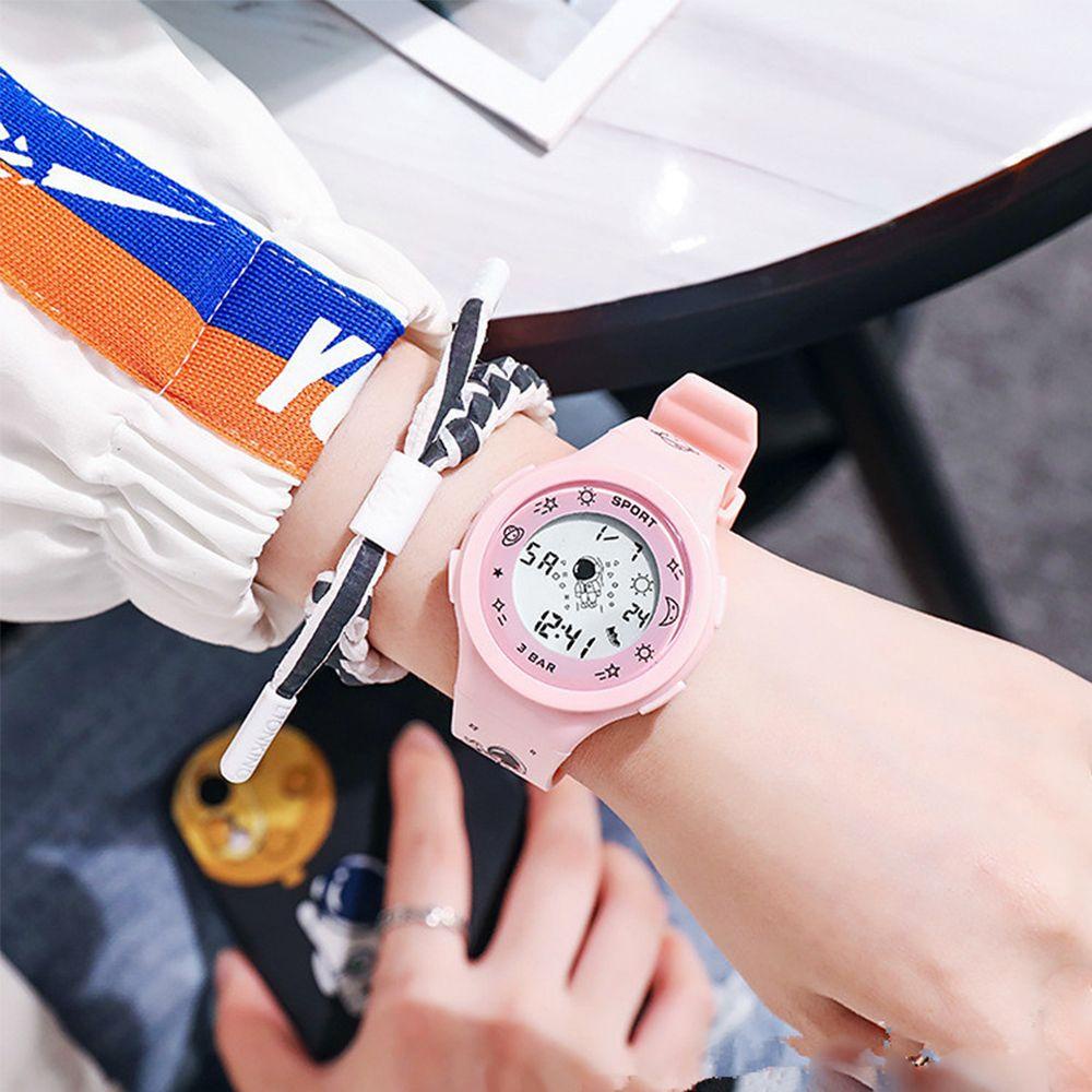 Đồng Hồ Điện Tử Chống Thấm Nước Màn Hình Lớn Hình Phi Hành Gia Dạ Quang Cho Bé