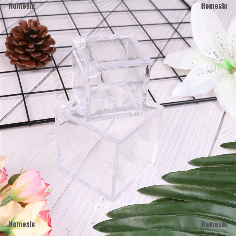 Hộp đựng kẹo dạng khối lập phương trong suốt