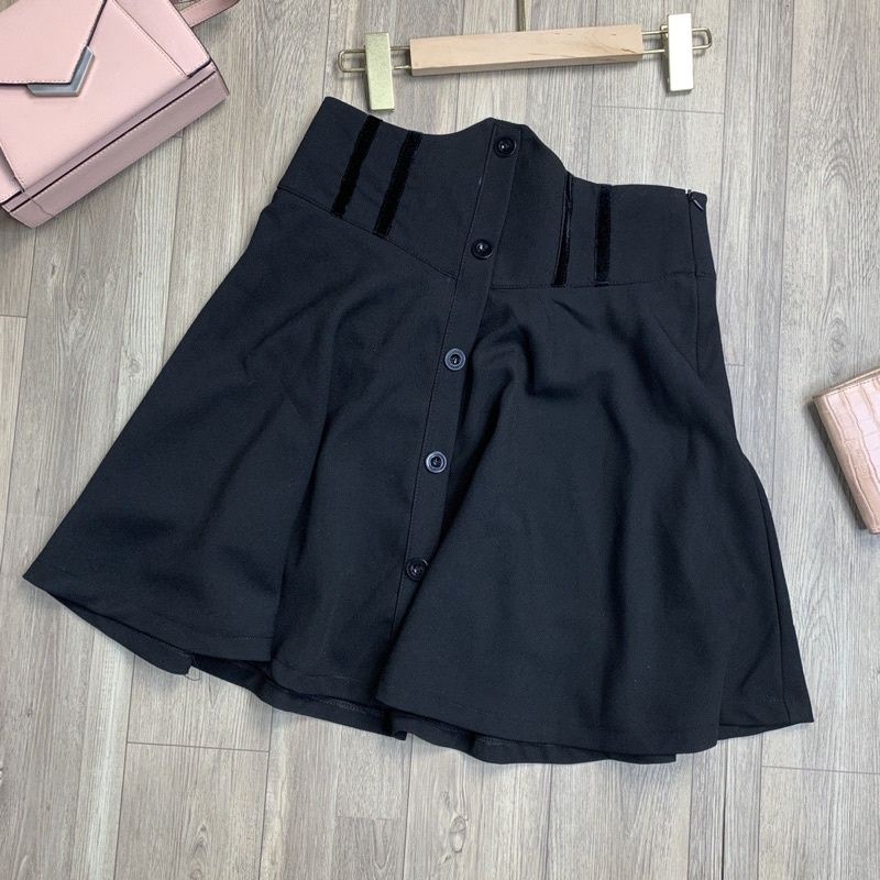 Chân váy xòe cạp cao phối đỉa nhung hot trend