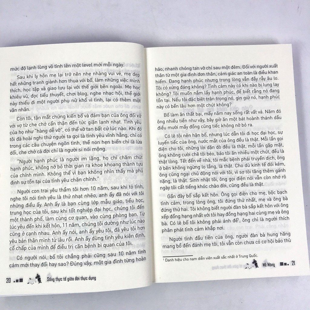 Sách - Sống Thực Tế Giữa Đời Thực Dụng | BigBuy360 - bigbuy360.vn