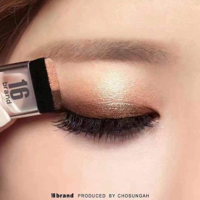 Phấn mắt đang làm mưa làm gió cộng đồng mạng.. sản phẩm được nhập từ Hàn Quốc ạ.. em nhận order phấn này nha mọi người